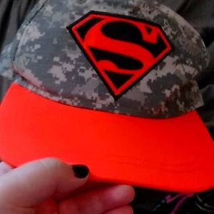 Camo superman hat